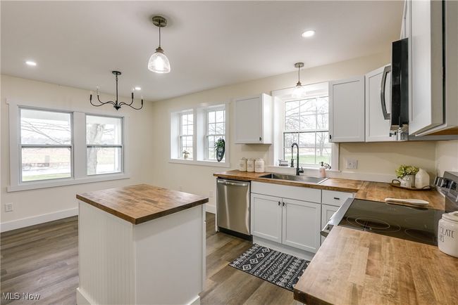 3155 Greenwich Rd, House other with 4 bedrooms, 3 bathrooms and null parking in Wadsworth OH | Image 7