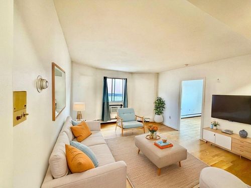 apt-1-21 Billings Rd, Quincy, MA, 02171-2464 | Card Image