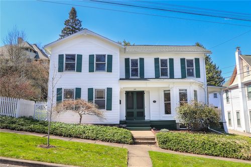 189 Cedar St, Corning, NY, 14830-3105 | Card Image