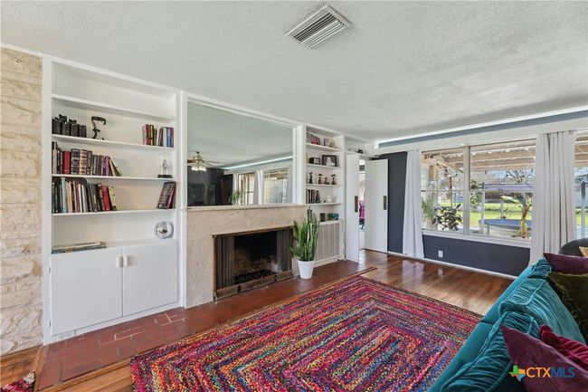 215 S Mulberry Ave, House other with 4 bedrooms, 4 bathrooms and null parking in Luling TX | Image 5