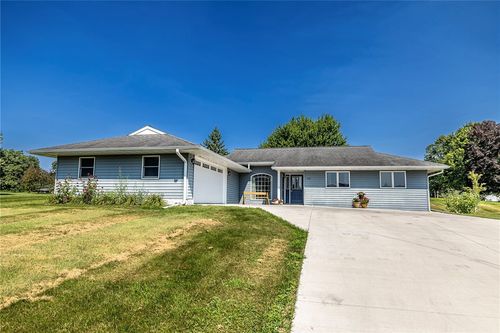 803 N Star Dr, Black River Falls, WI, 54615-2004 | Card Image