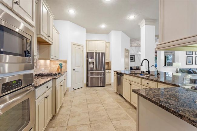 31025 Sunfall Trail Ln, House other with 4 bedrooms, 4 bathrooms and 3 parking in Spring TX | Image 10
