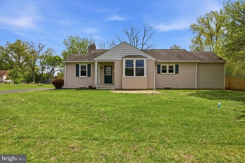 713 S Towamencin Ave, LANSDALE, PA, 19446-5203 | Card Image