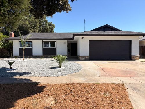 5356 N Bond St, Fresno, CA, 93710-7104 | Card Image
