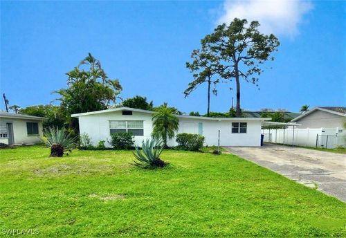 2116 Pineview Rd, FORT MYERS, FL, 33901-7241 | Card Image