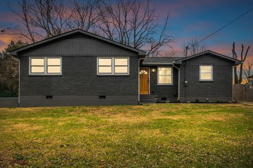 2704 Mckeige Dr, Nashville, TN, 37214-3127 | Card Image