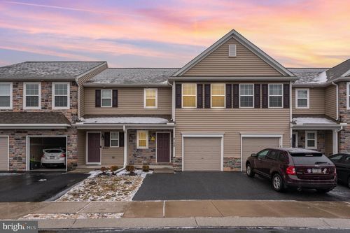 8104 Lenker Dr, HARRISBURG, PA, 17112-8505 | Card Image