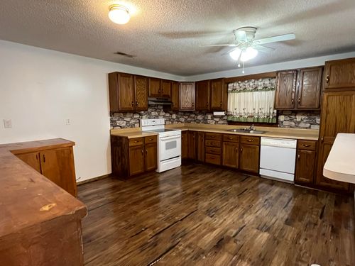 8557 State Highway O, Udall, MO, 65766-8408 | Card Image