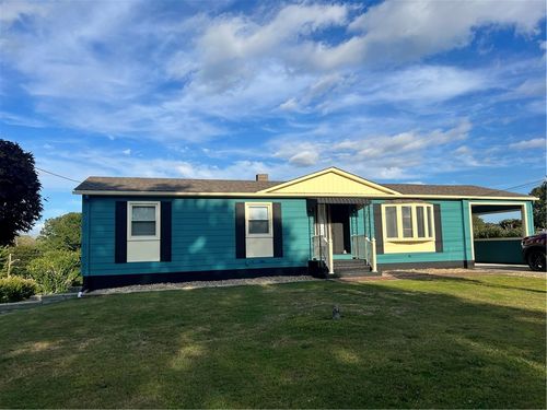3 Charlotte Dr, Bristol, RI, 02809-4205 | Card Image