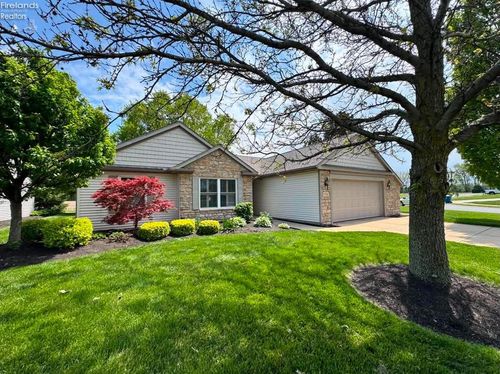 1724 Courtney Lane, Huron, OH, 44839 | Card Image