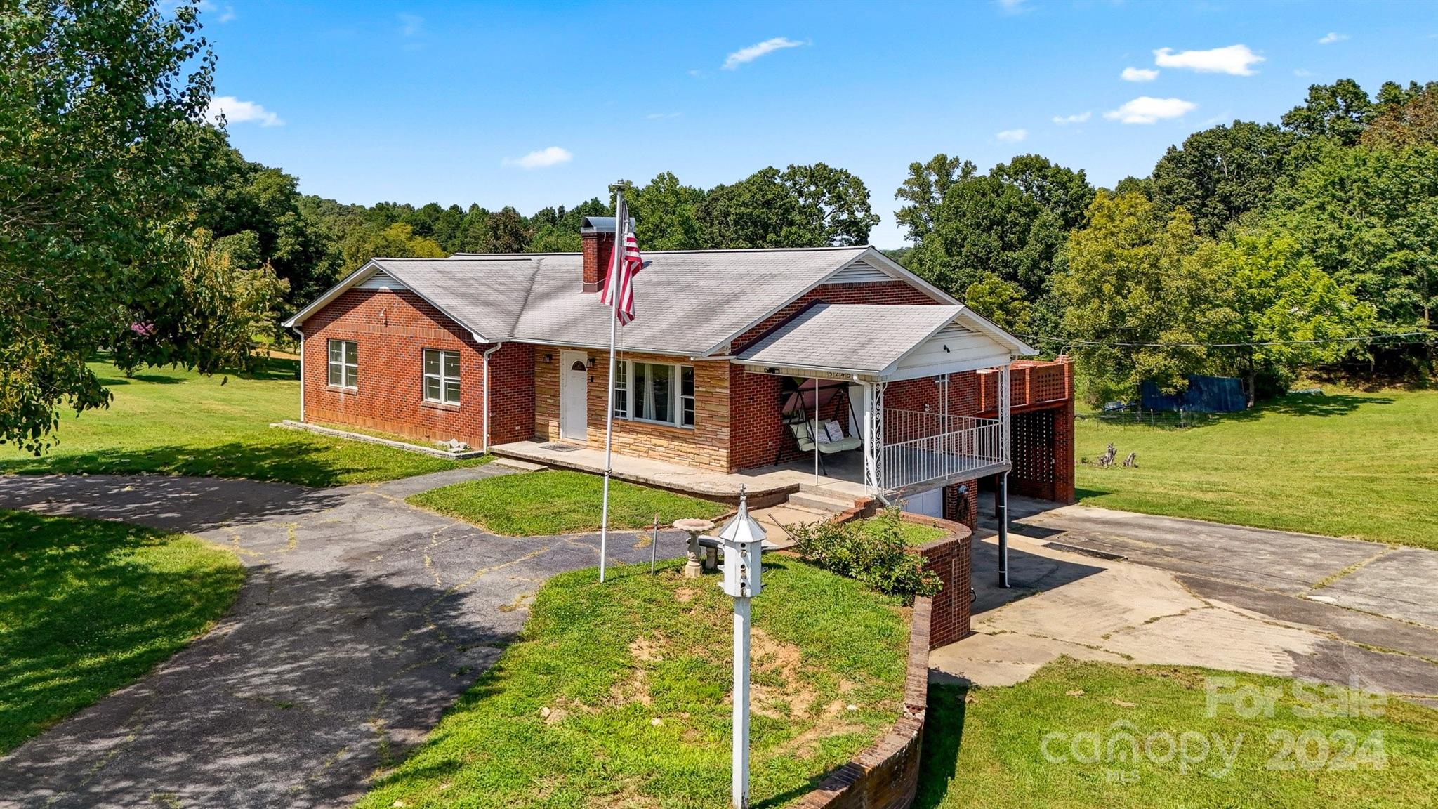 Snow Creek Rd, Hickory, NC 28601