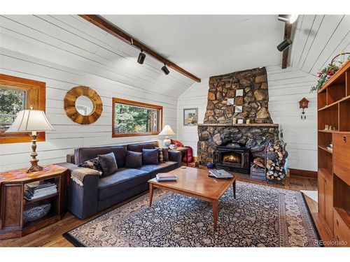 255 Raccoon Cir, Evergreen, CO, 80439-4721 | Card Image