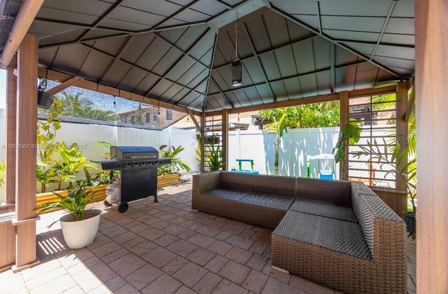 3427 W 89 Th Ter, Townhouse with 3 bedrooms, 3 bathrooms and null parking in HIALEAH FL | Image 41