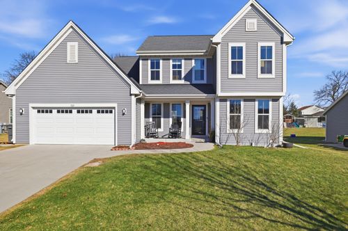 717 Chadwick Dr, Watertown, WI, 53094-5912 | Card Image