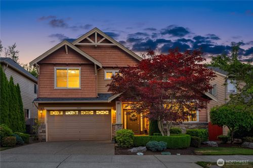24816 Se 17th Pl, Sammamish, WA, 98075-8177 | Card Image