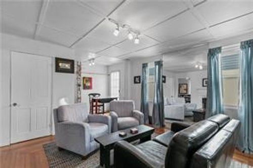 14 Dearborn St, Newport, RI, 02840-3408 | Card Image