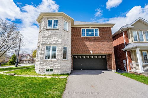 212 Ray Snow Blvd, Newmarket, ON, L3X3J3 | Card Image