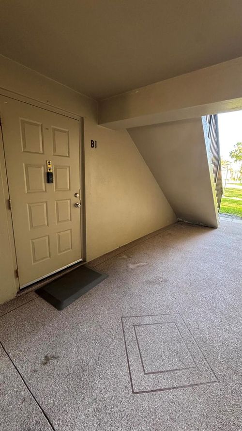 b1-719 Sunny Pine Way, Greenacres, FL, 33415 | Card Image