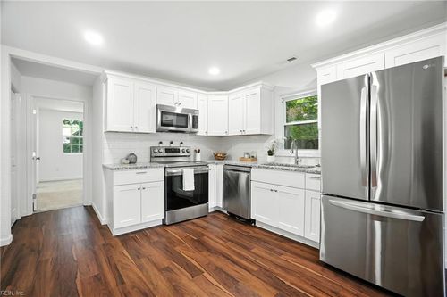 33 Harvard Rd, Portsmouth, VA, 23701-2022 | Card Image