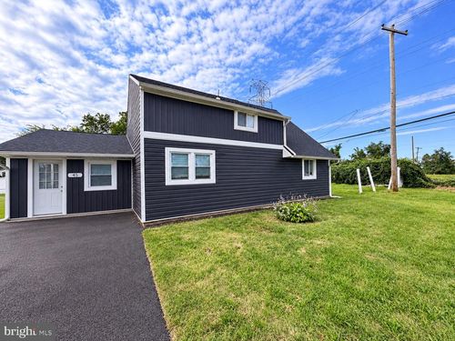 45 Inwood Rd, LEVITTOWN, PA, 19057-2313 | Card Image