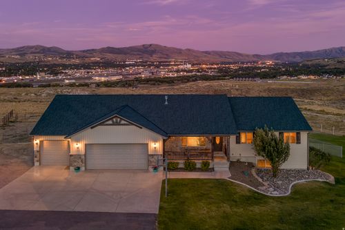 8432 N Facer Mountain View Dr, Pocatello, ID, 83204-2408 | Card Image
