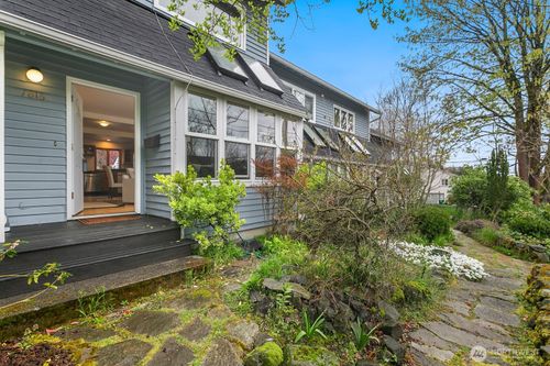 b-1816 East E Jefferson St, Seattle, WA, 98122-5744 | Card Image