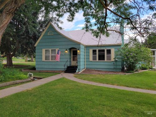 30 S 20th St, Payette, ID, 83661-3028 | Card Image