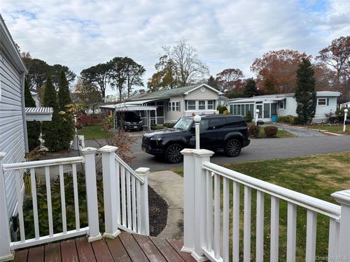 unit-280-1661 Old Country Rd, Riverhead, NY, 11901-4425 | Card Image