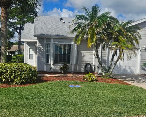 4011 Gator Trace Rd, Fort Pierce, FL, 34982-6875 | Card Image
