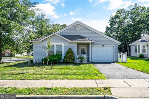 1 Sequoia Ct, BARNEGAT, NJ, 08005-3130 | Card Image