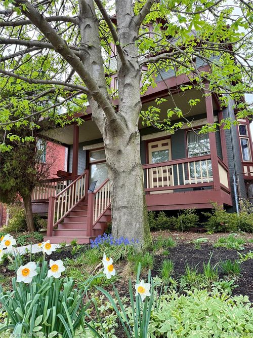 4751 Trumbull St, Detroit, MI, 48208-2976 | Card Image