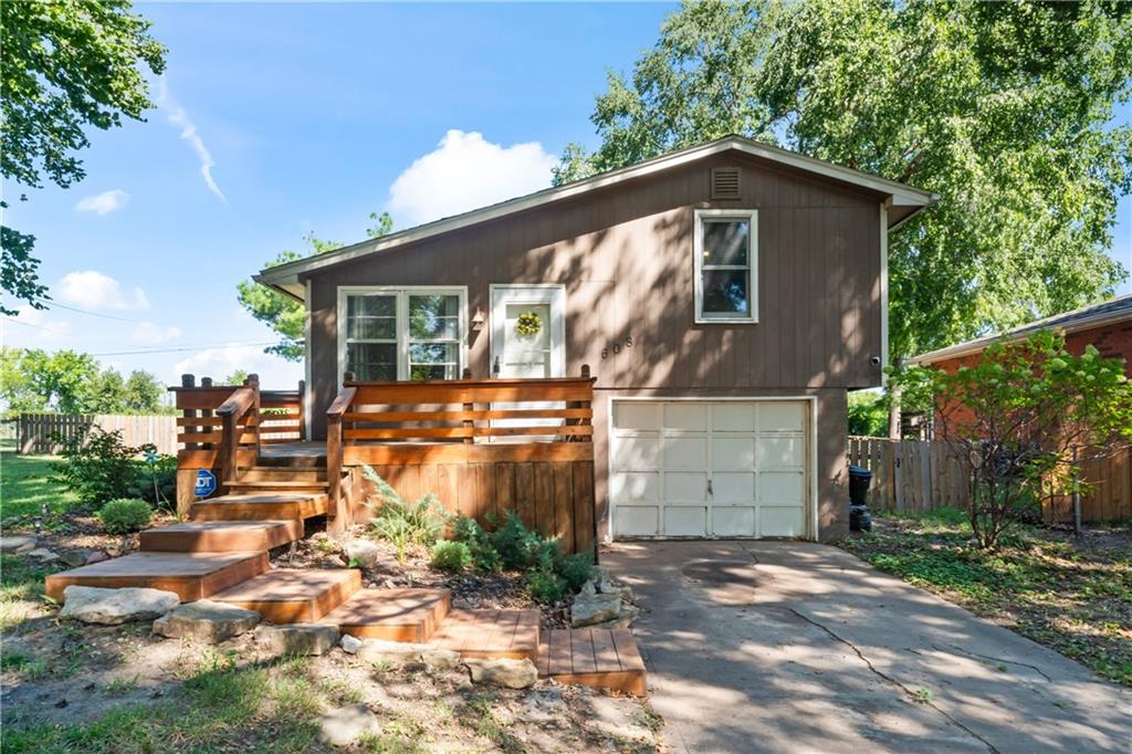 88th Ter, Kansas City, MO 64155