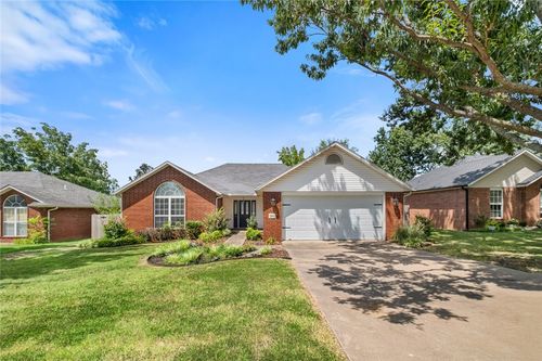 2005 W Sumac St, Rogers, AR, 72758-4979 | Card Image