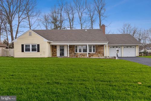69 Torrington Ln, Willingboro, NJ, 08046-3645 | Card Image