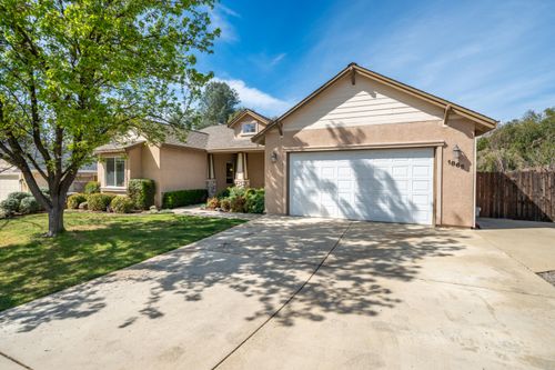 1865 Dellwood Drive, Redding, CA, 96003 | Card Image