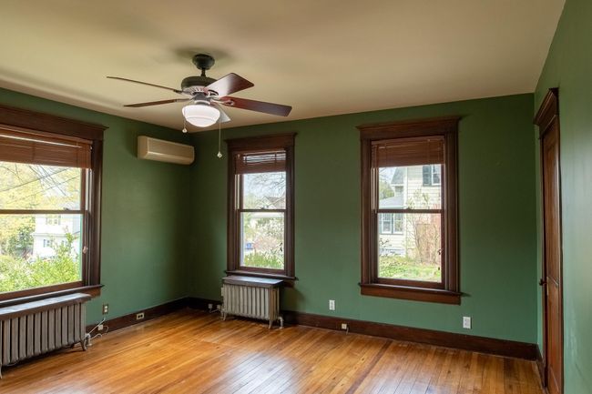 611 High St, House other with 5 bedrooms, 4 bathrooms and null parking in Port Jefferson NY | Image 16