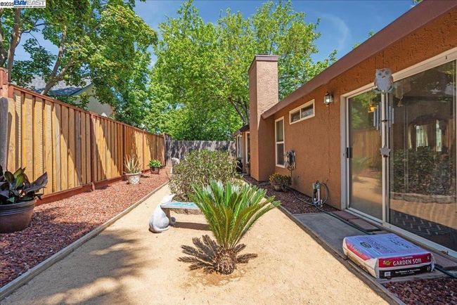 7677 Copper Cove Pl, House other with 3 bedrooms, 2 bathrooms and 1 parking in Antelope CA | Image 31