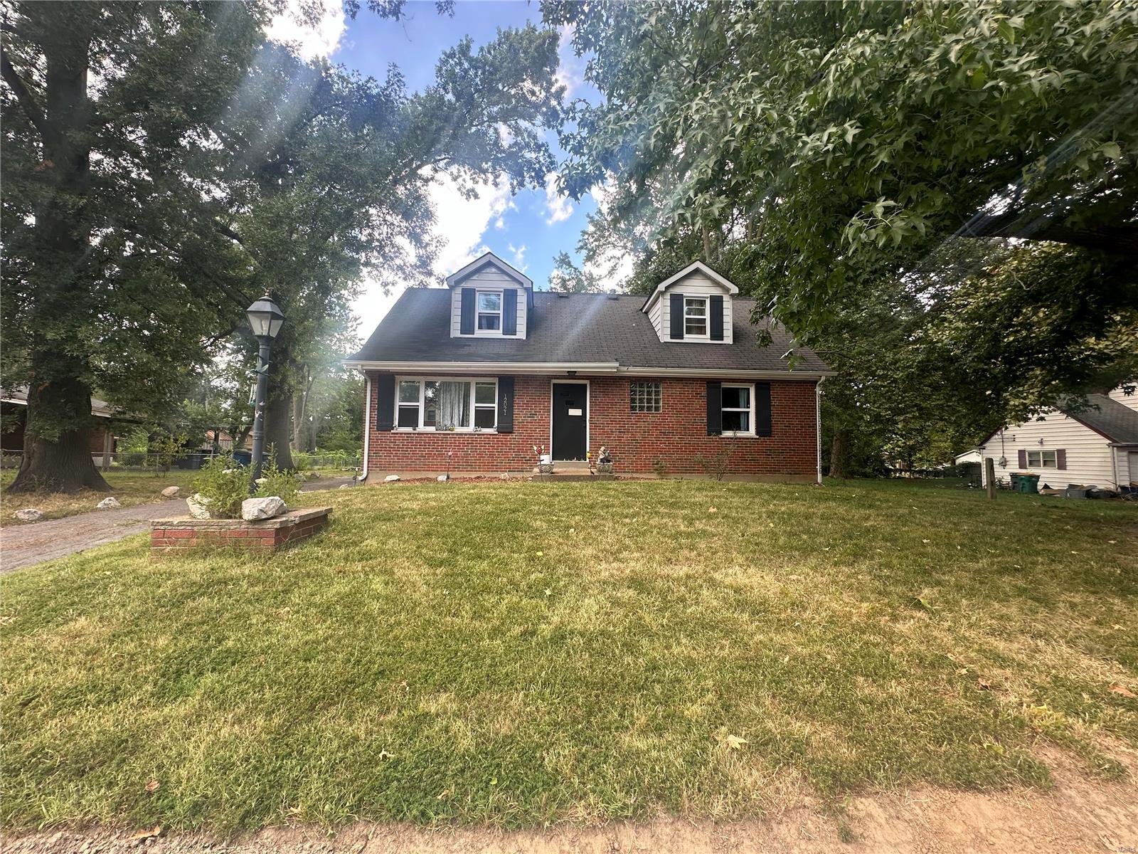 Larimore Rd, Saint Louis, MO 63138