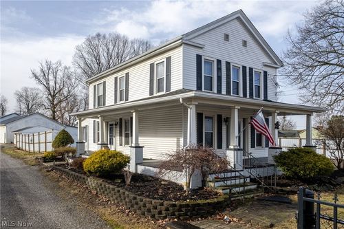 15355 Old Lincoln Way, Dalton, OH, 44618-9218 | Card Image
