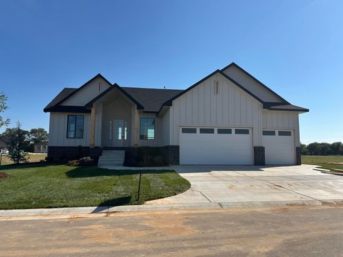 4411 N Grey Meadows St, Maize, KS, 67101-5200 | Card Image