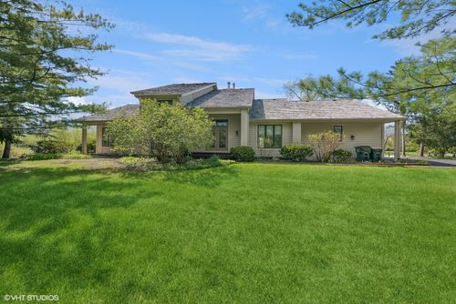 15020 King Dr, Libertyville, IL, 60048-5120 | Card Image