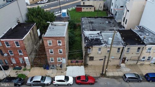 2707 Federal St, PHILADELPHIA, PA, 19146-3830 | Card Image