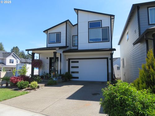 1598 19th Ave, Forest Grove, OR, 97116-2301 | Card Image