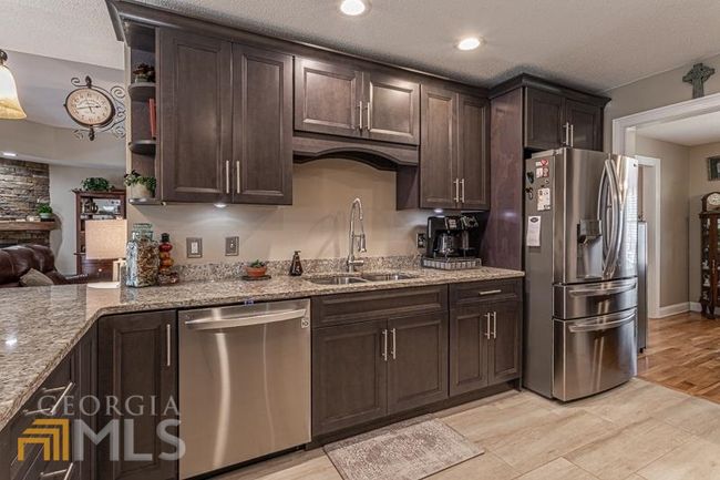83 N Lake Dr, House other with 5 bedrooms, 4 bathrooms and 3 parking in Newnan GA | Image 17