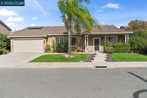 563 Silver Saddle Dr, Pittsburg, CA, 94565-2484 | Card Image