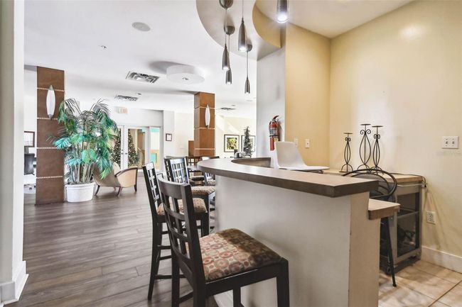 UNIT-405 - 470 3 Rd St S, Condo with 2 bedrooms, 2 bathrooms and null parking in SAINT PETERSBURG FL | Image 27