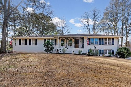 720 Chanson Dr Sw, Marietta, GA, 30064-1584 | Card Image