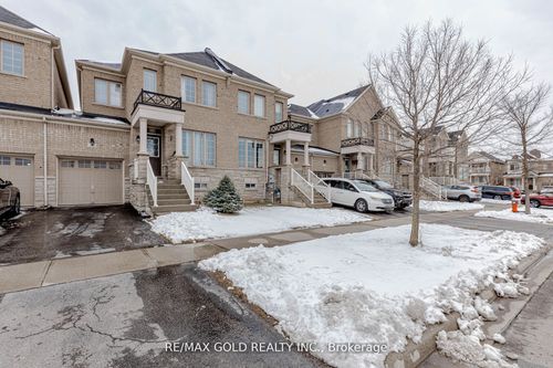 39 Chesterwood Cres, Brampton, ON, L6Y0Z4 | Card Image