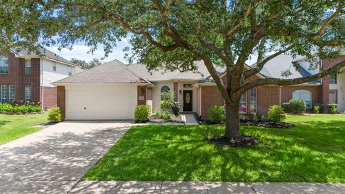 2410 Avery Park Dr, Sugar Land, TX, 77498-2977 | Card Image