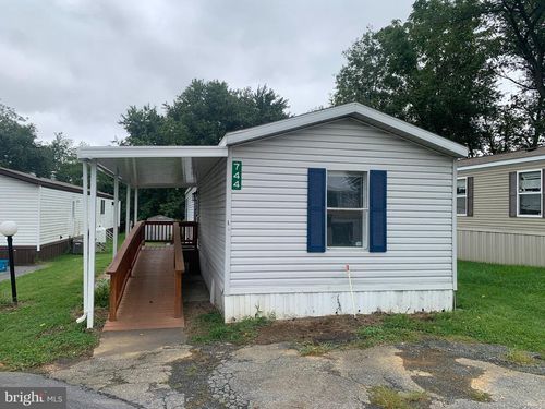 744 Palm City Park, ANNVILLE, PA, 17003-9344 | Card Image